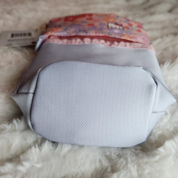 SANRIO Hello Kitty Meadows Stand Up Pencil Case By Erin Condren - Picture 6 of 6